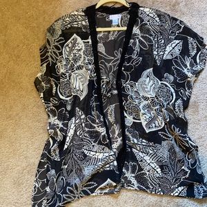 Black and White Kimono with tie